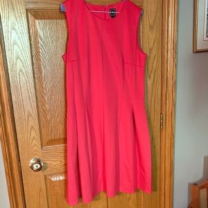 Elegant Pink Sleeveless Dress